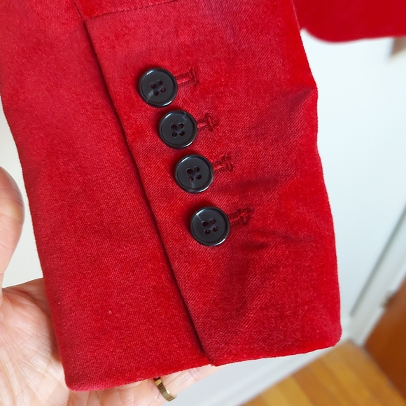 Festive Red velvet blazer - Picture 6 of 7